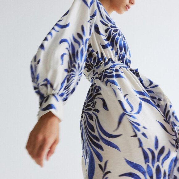 Women's H&M Bishop Sleeve Tie-belt dress | Size M - Picture 1 of 12
